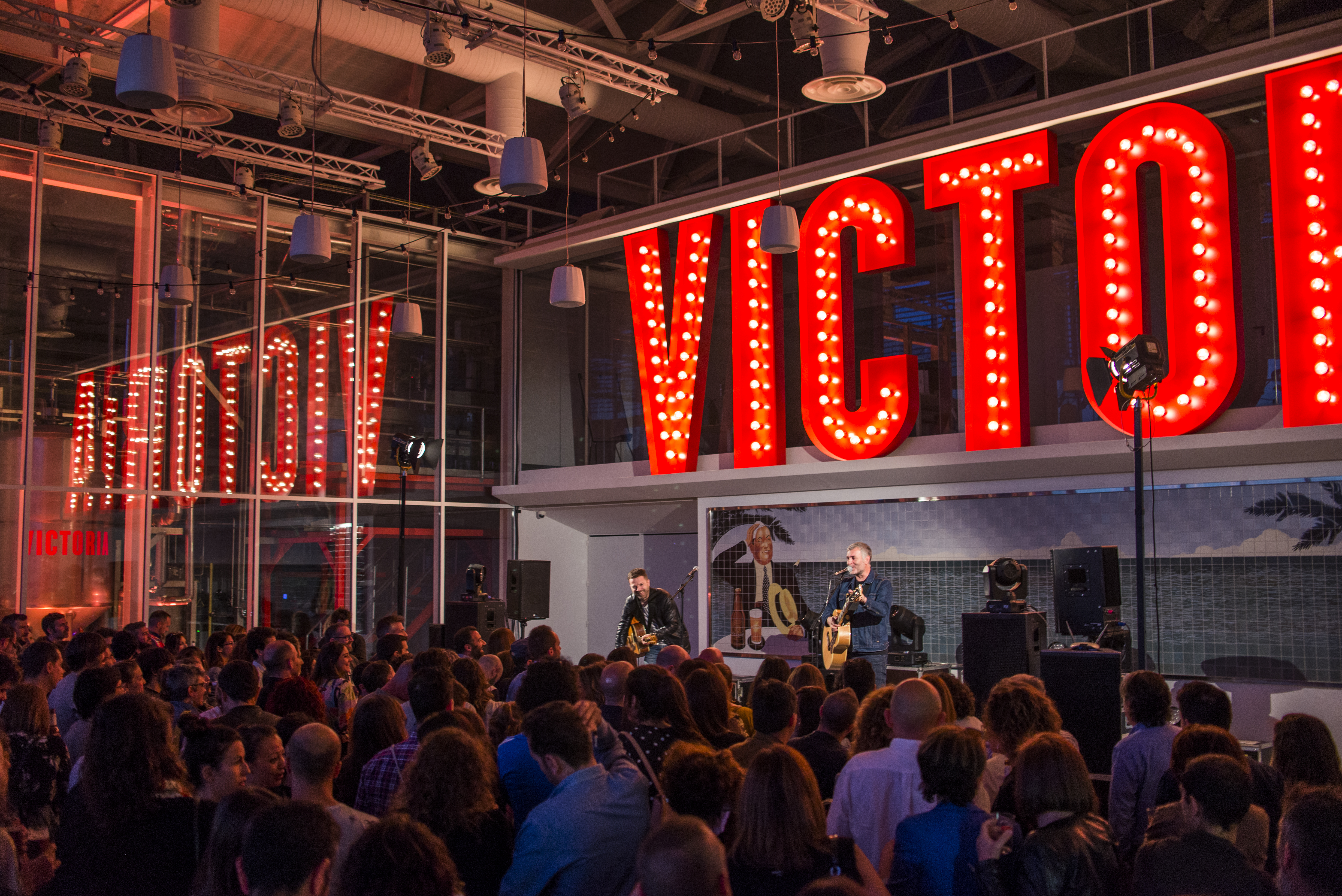 Acoustic series that Cervezas Victoria – La habitación roja